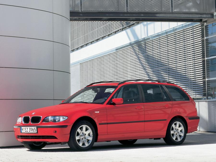  BMW 318i Touring 2001 года  (фото 4 из 8)